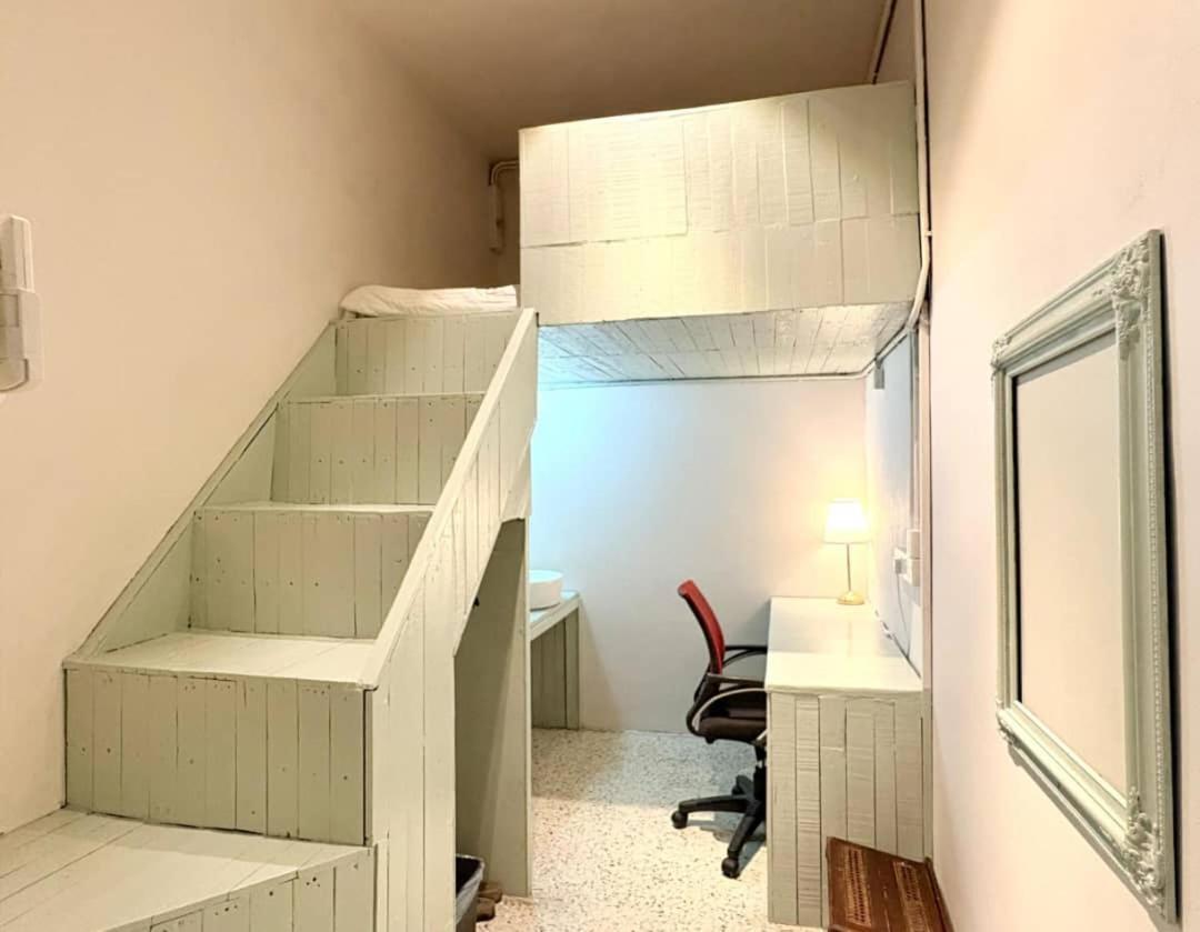 Kim Haus Loft Hotell George Town Exteriör bild