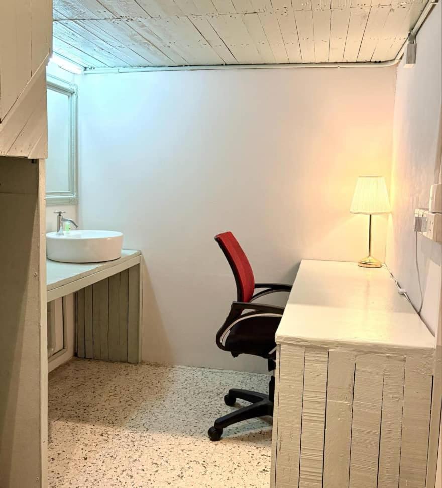 Kim Haus Loft Hotell George Town Exteriör bild